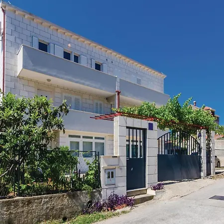 3 * Dubrovnik